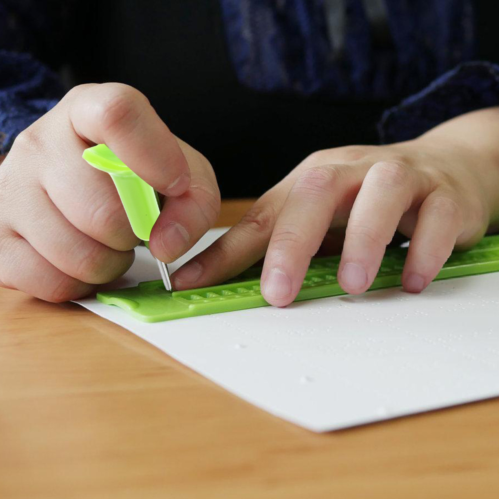 Writing Tools - 携帯用プラスチック製ステンレス製点字ペン。初心者向けの点字書き込み練習用具。教室や家庭での使用に最適。